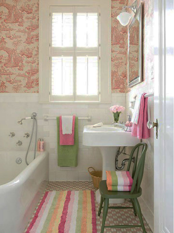 5 quick ways to add color to your bathroom