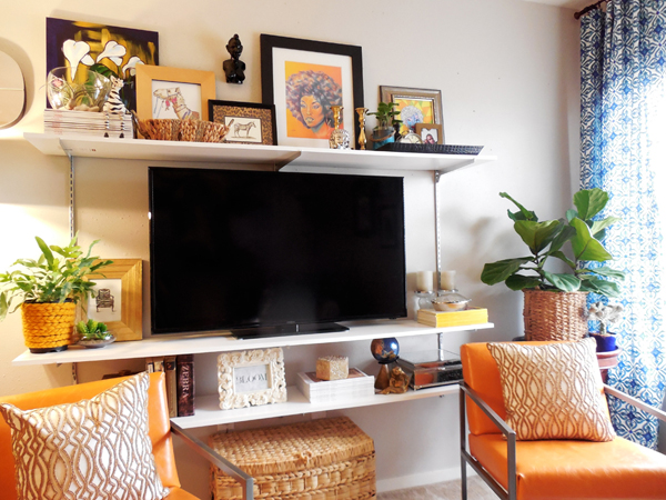 small living room tour via whitneyjdecor.com