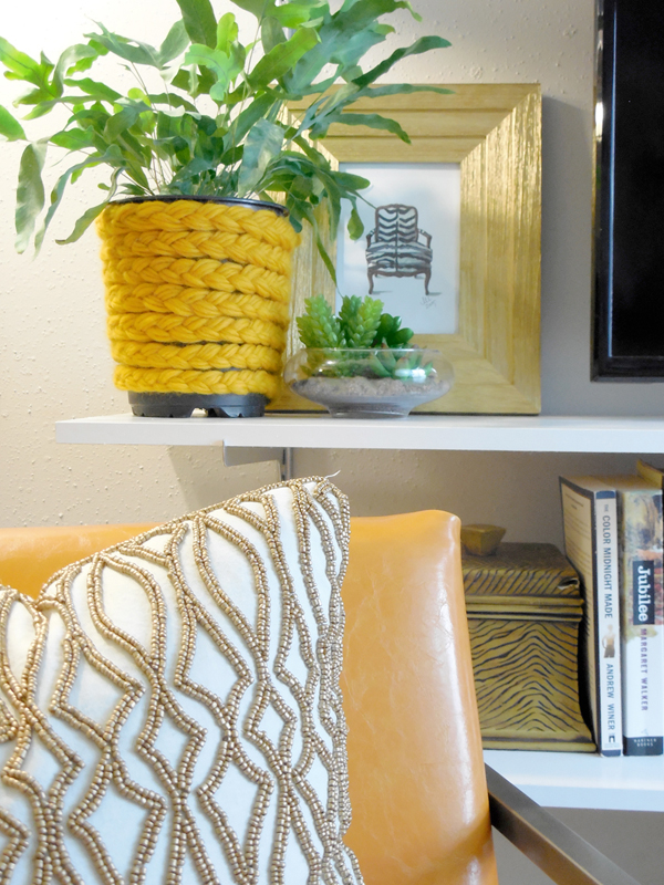 small living room tour via whitneyjdecor.com