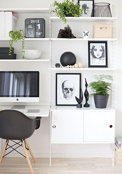 how to pull off a black and white room