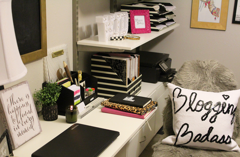 blogger desk