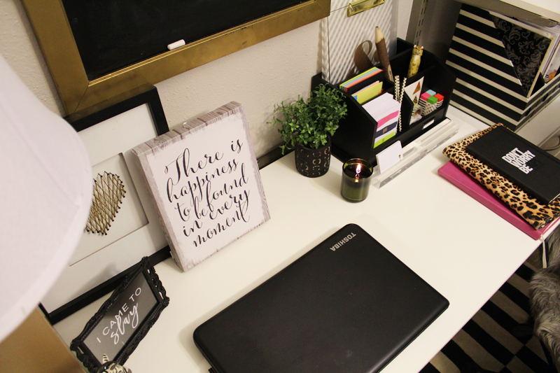 blogger desk