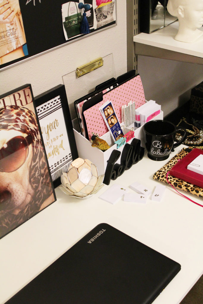 fashionista desk