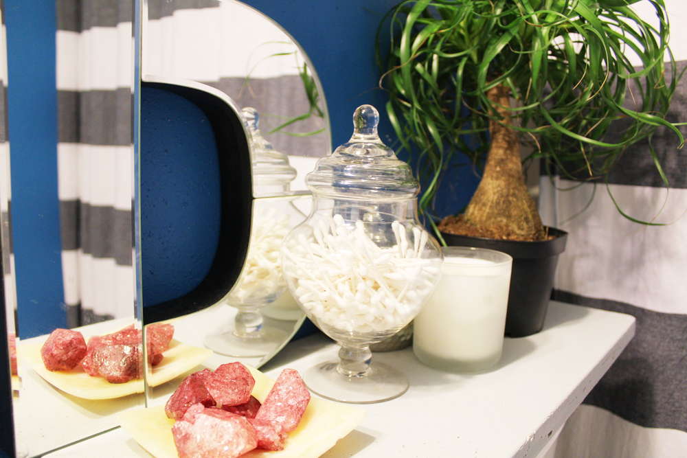 small blue bathroom decor | small bathroom | blue bathroom