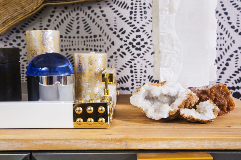 eclectic entryway | eclectic hallway