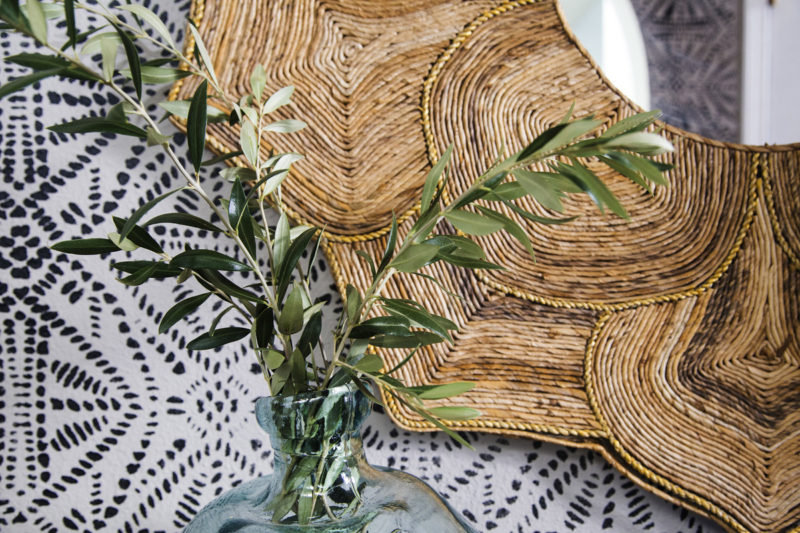 eclectic entryway | eclectic hallway