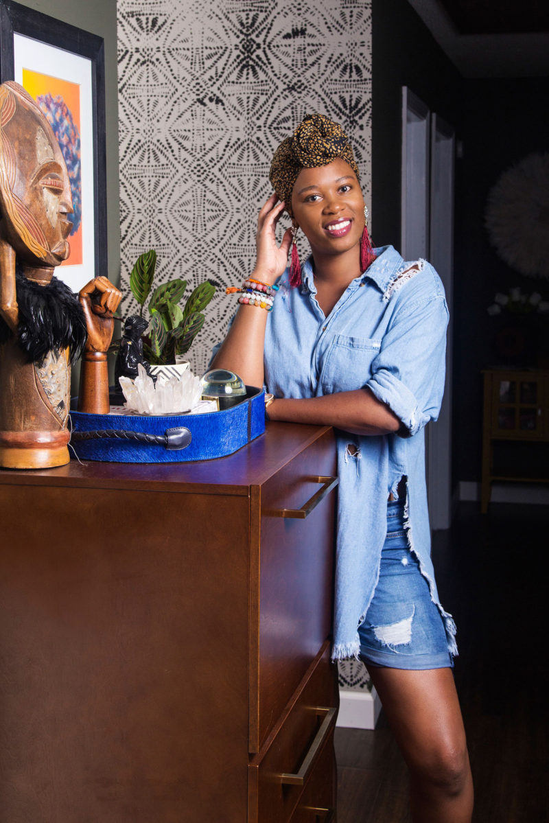 eclectic entryway | eclectic hallway