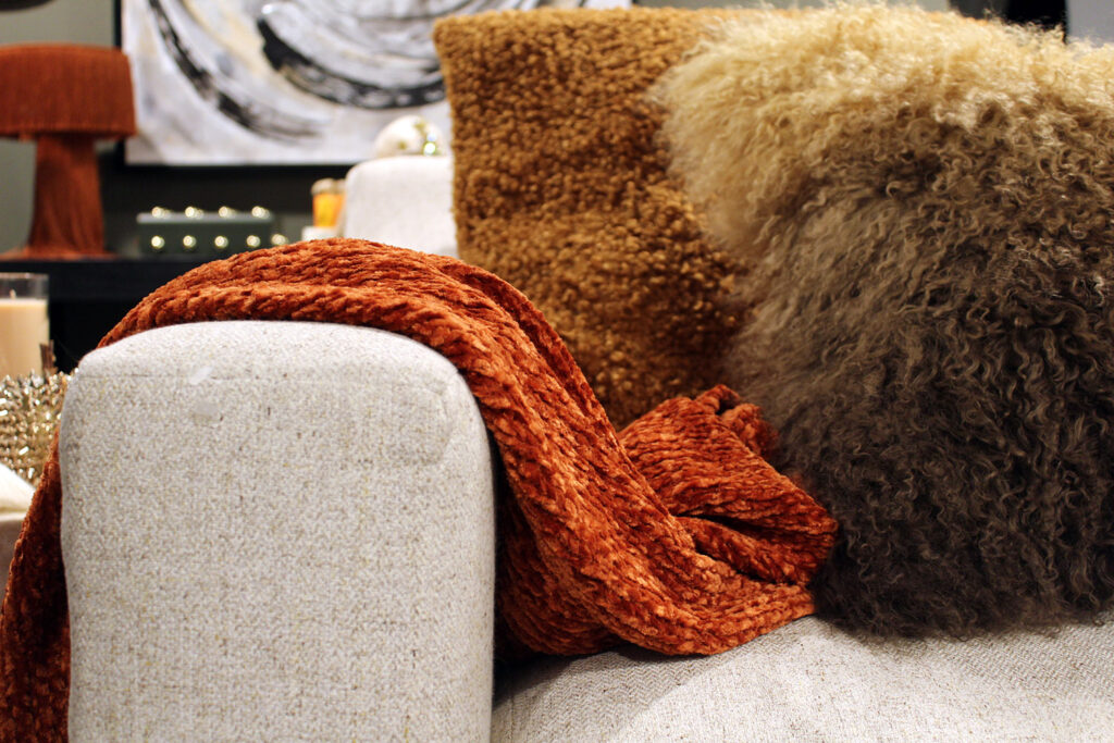 fall decor inspiration - burnt orange throw with capiz table